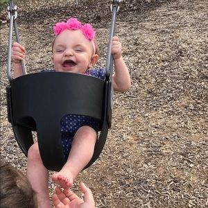 Meet your Posher, Caitlin